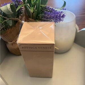 Bottega Veneta perfumed body lotion 6.7 fl. Oz. 200 ML NEW IN BOX SEALED